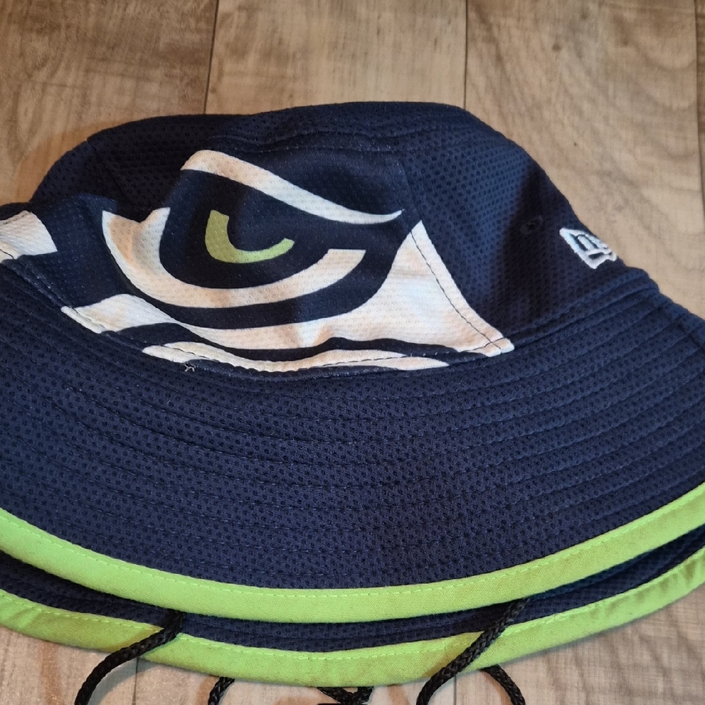 New Era Seattle Seahawks Bucket Hat